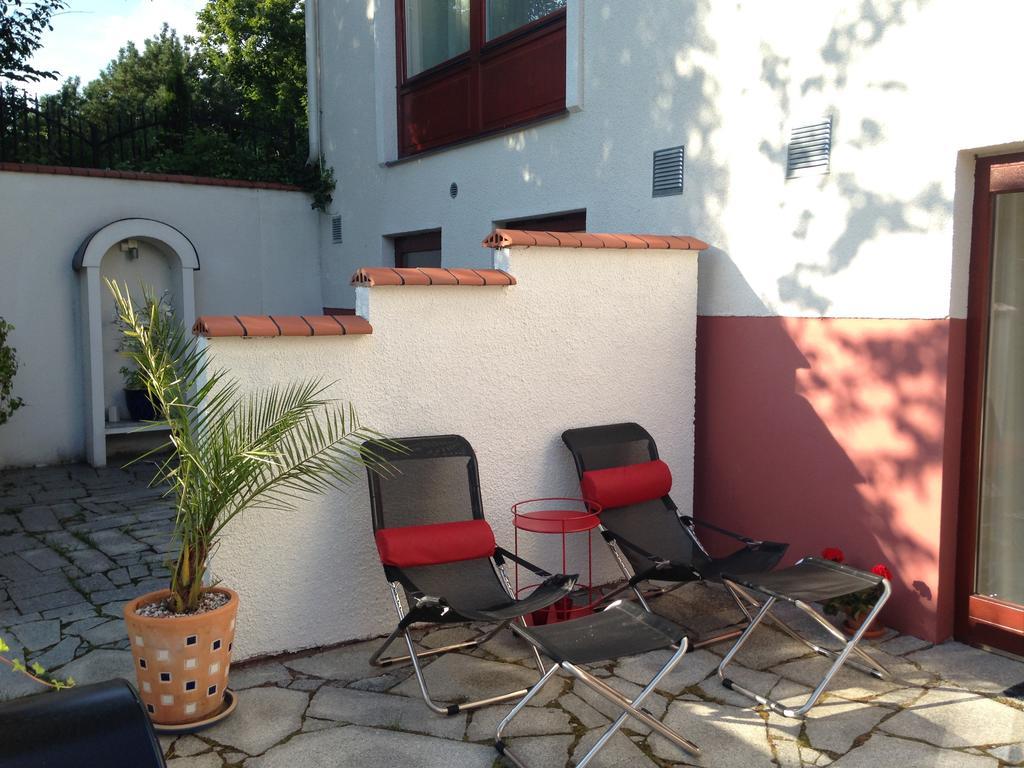 Solrosen I Simrishamn - Oesterlen Cameră foto