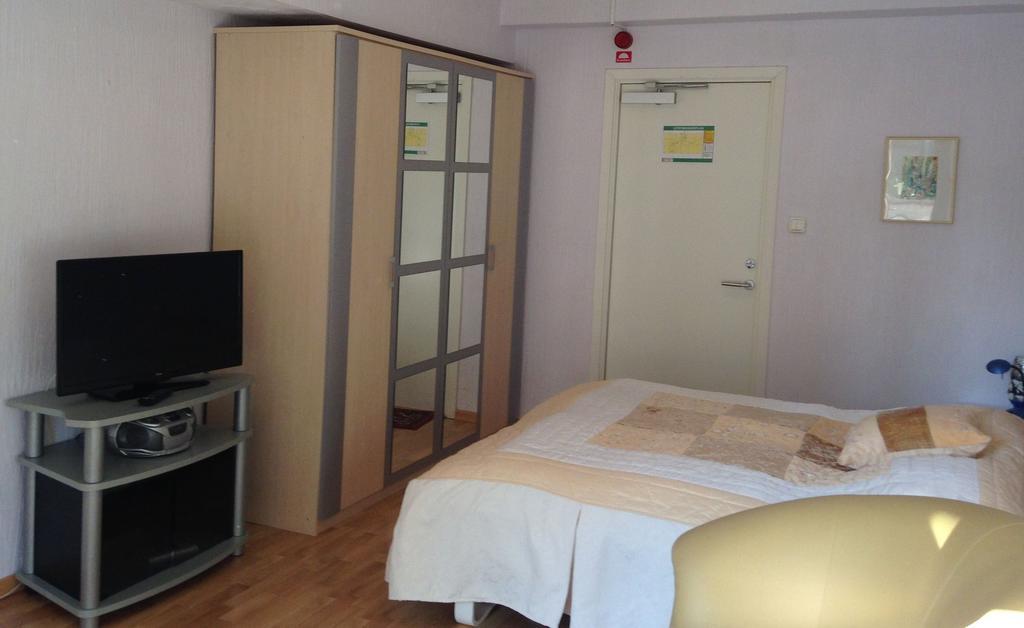 Solrosen I Simrishamn - Oesterlen Cameră foto